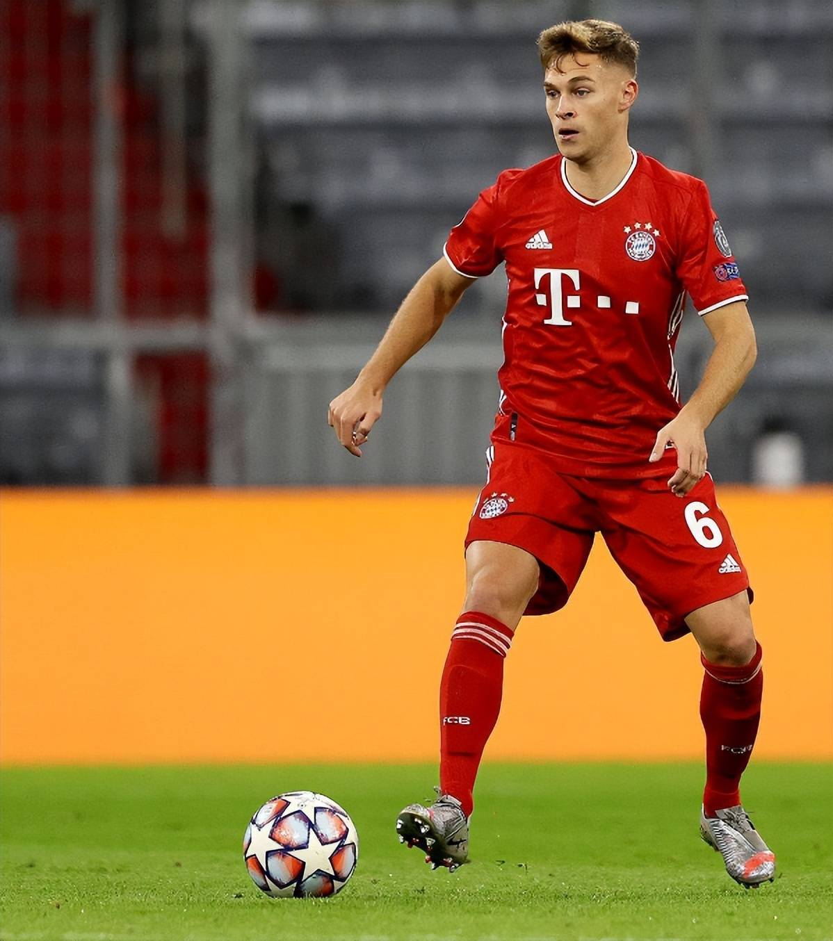 爱游戏网页版入口-雷加利斯主场扳平比分，保持不败