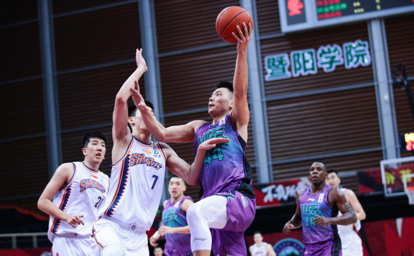 爱游戏app下载-瓦朗谢纳队失球领先，被对手逆转