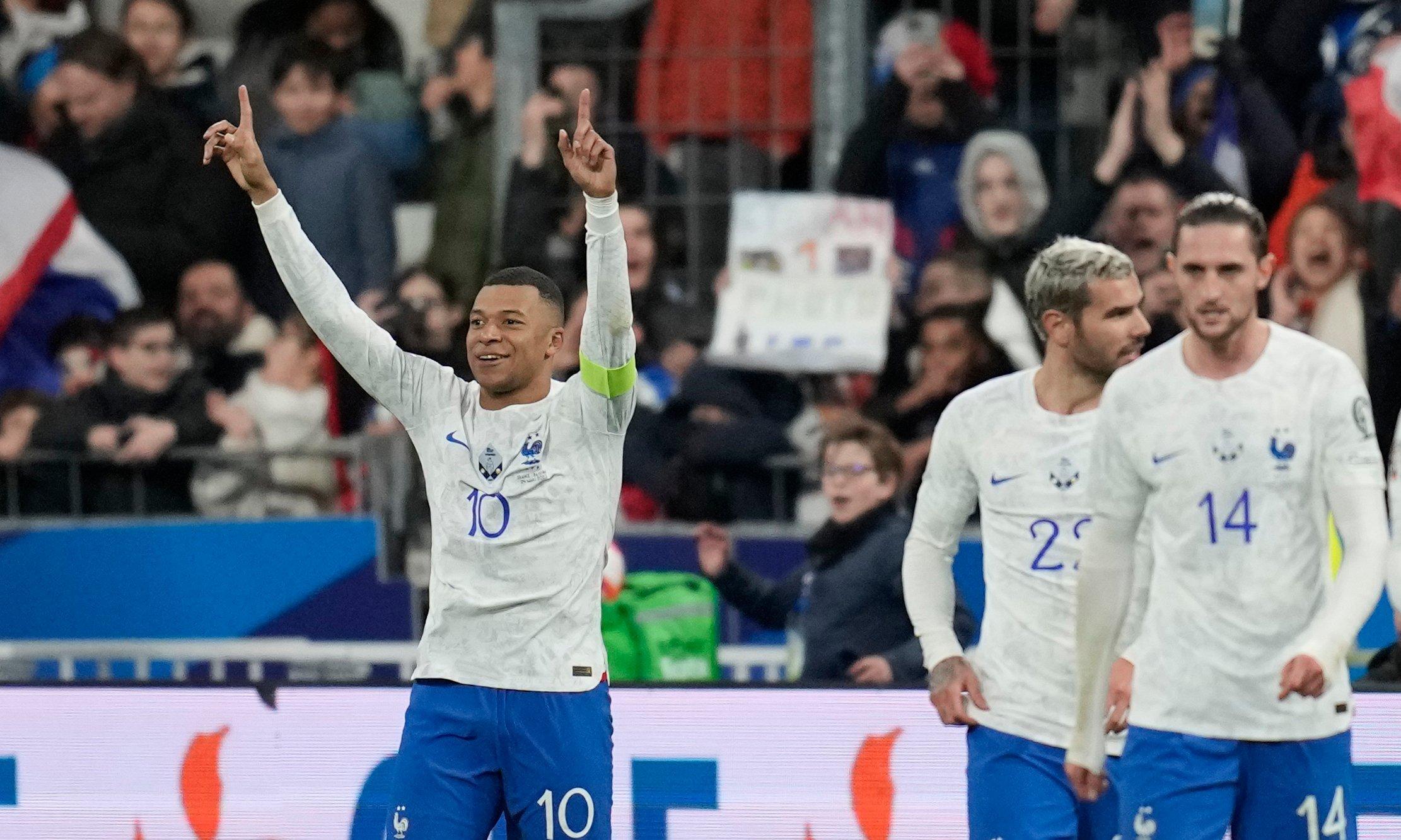 关于欧预赛：法国队实力强劲，轻松战胜乌克兰的信息