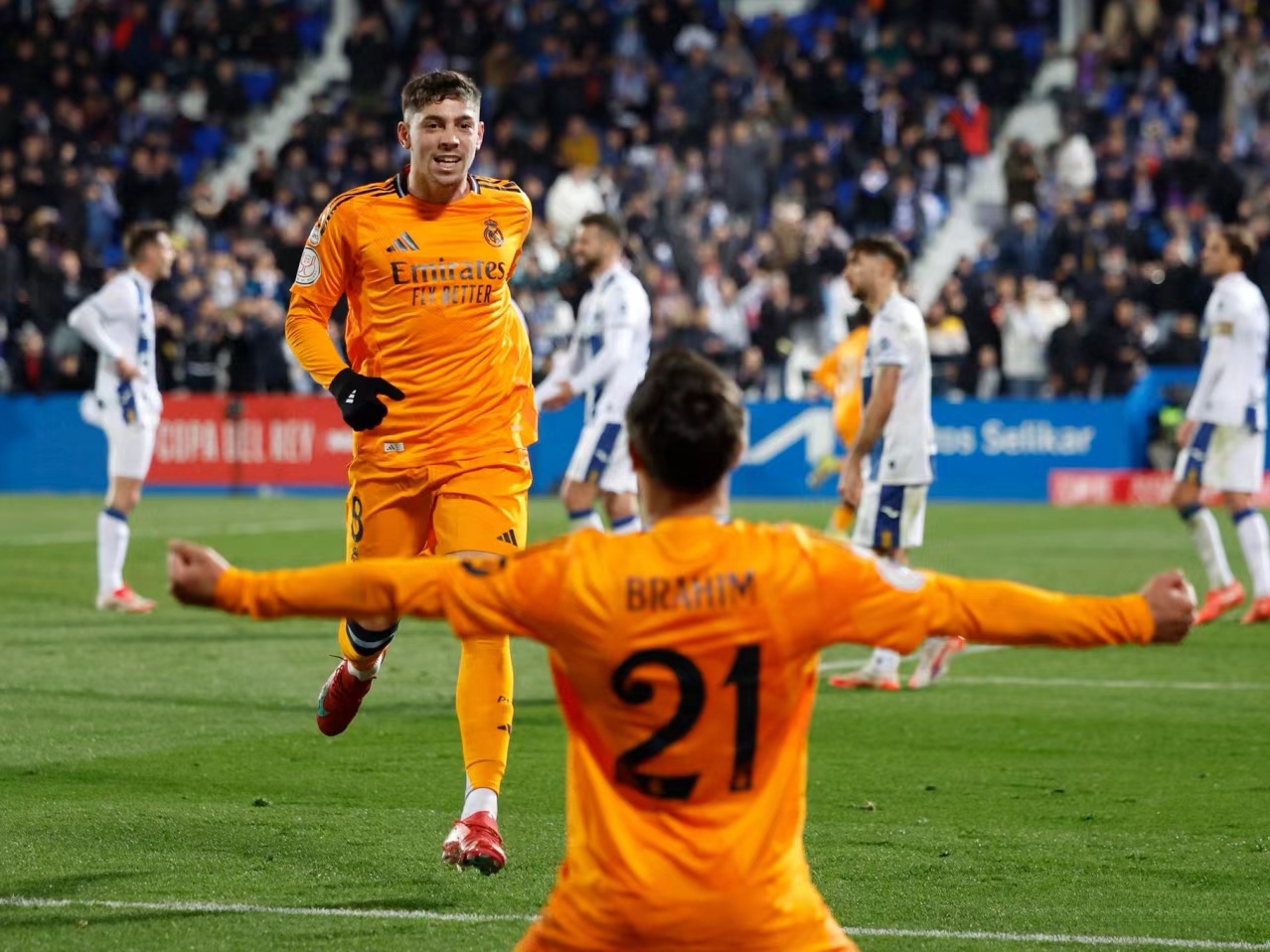 爱游戏-老将球员发挥稳定，为球队立下奇功