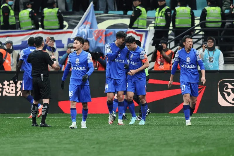 爱游戏app下载-申花大胜鲁能，一步之遥冲前八改为申花击败鲁能，离前八名仅一步之遥的简单介绍